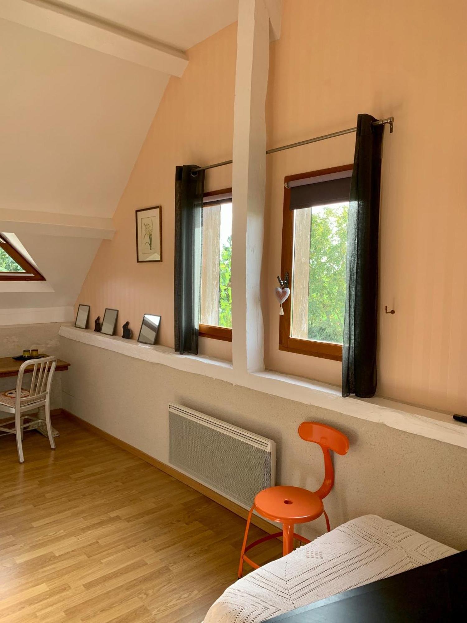 Hotel Le Logis De La Chouette Baugé Esterno foto